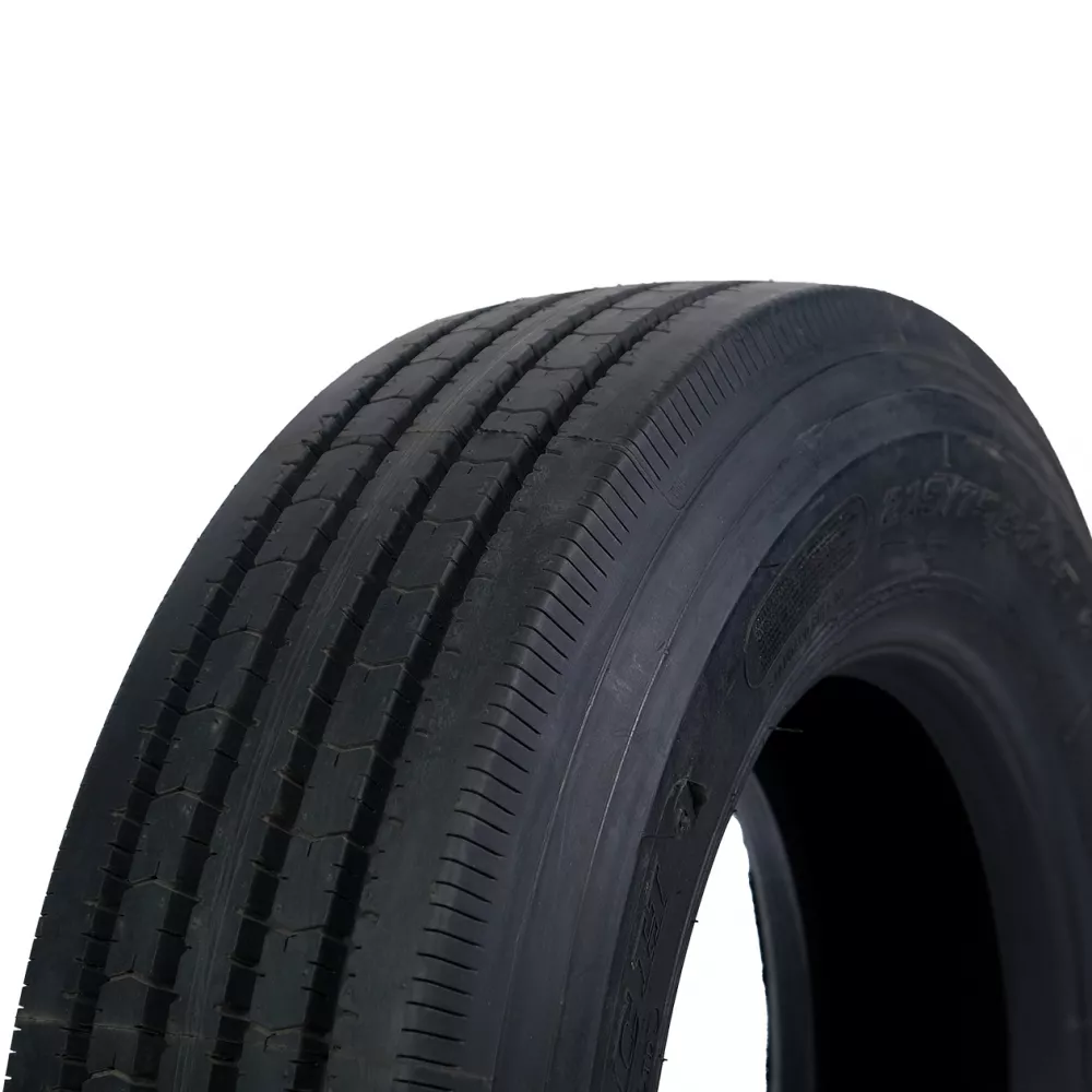 Грузовая шина 215/75 R17,5 Long March LM-216 16PR в Дегтярске